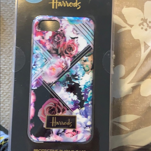 Harrods iPhone 7/8 case - Picture 2 of 3